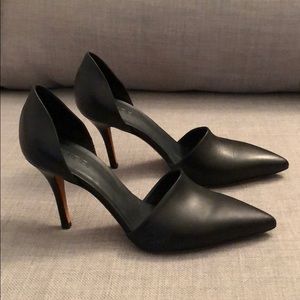 Vince D’orsay Pumps